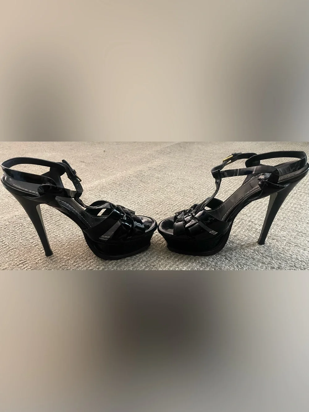 YVES SAINT LAURENT Tribute Platform Sandals In Patent Leather